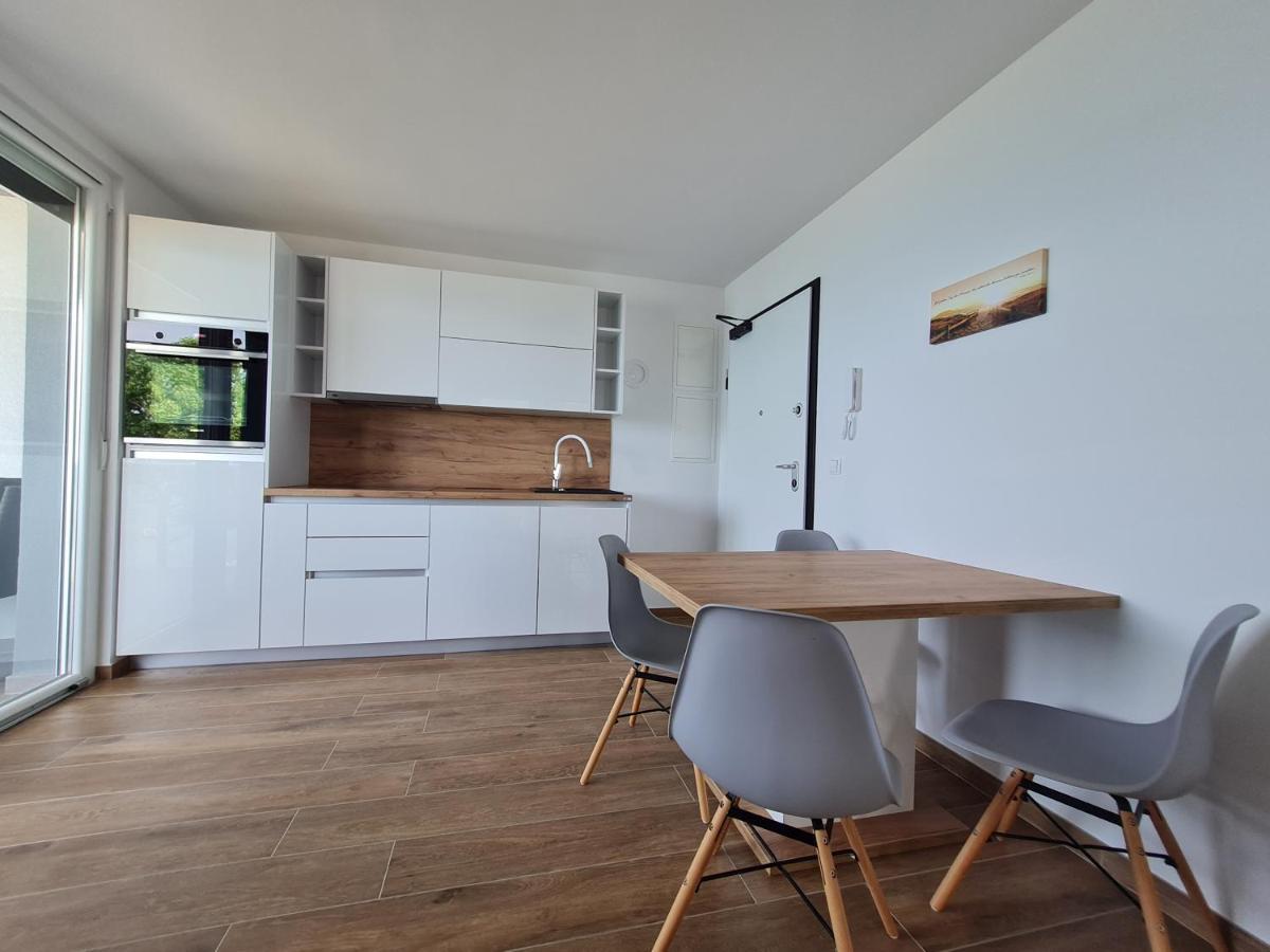 Apartmani Adria Нин Екстериор снимка