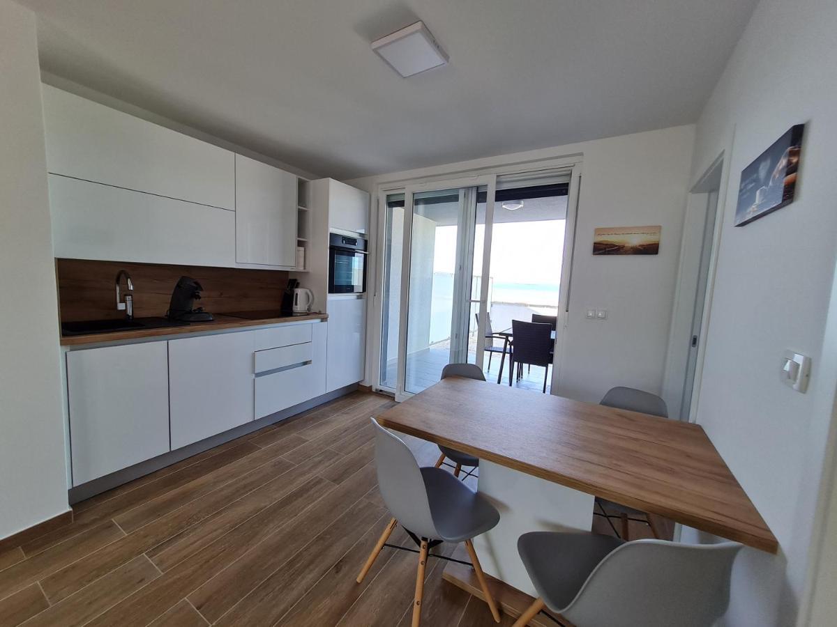 Apartmani Adria Нин Екстериор снимка