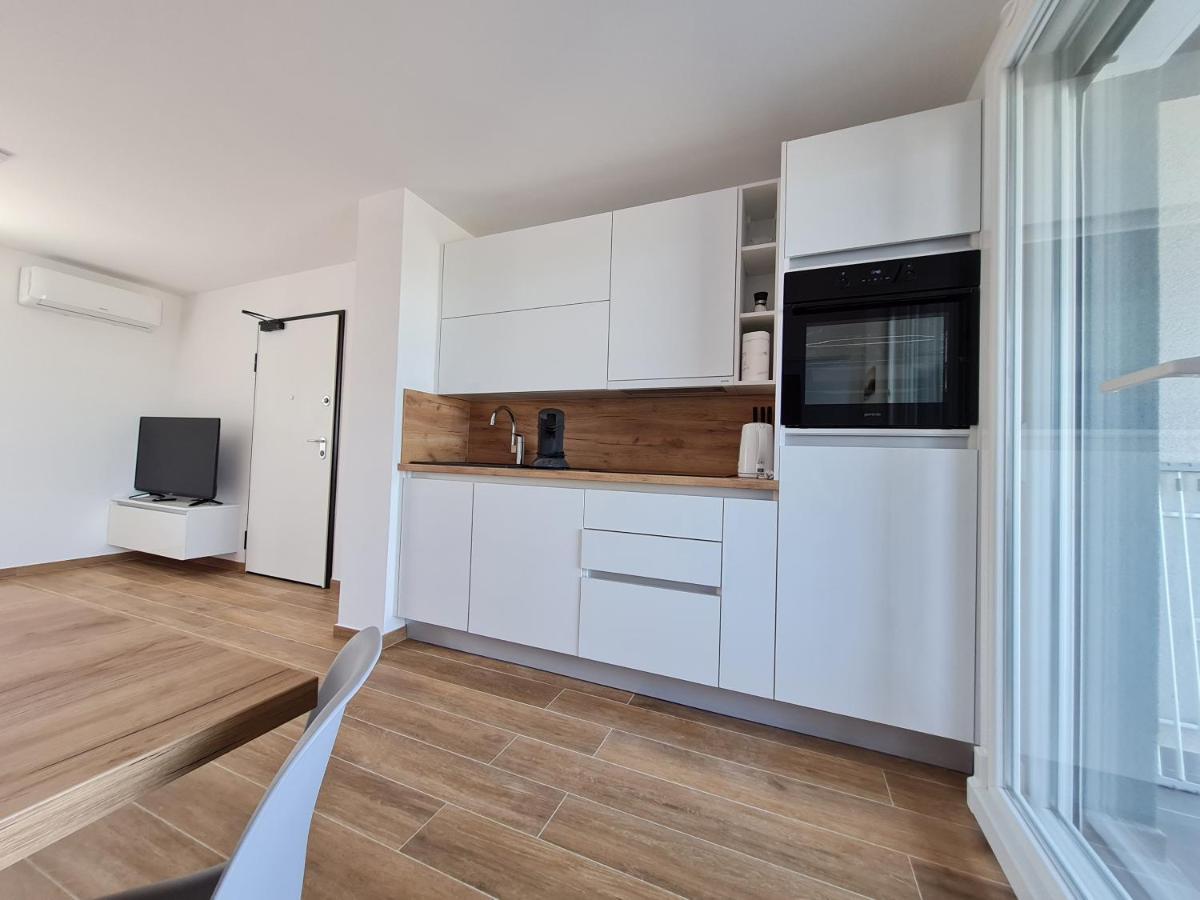Apartmani Adria Нин Екстериор снимка