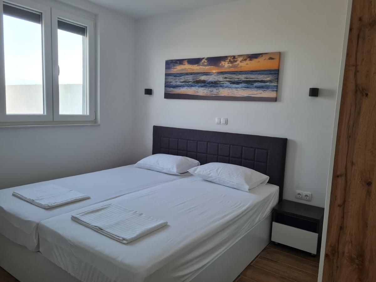 Apartmani Adria Нин Екстериор снимка