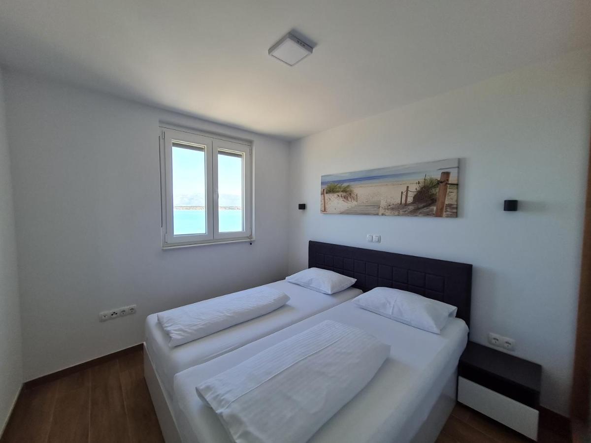Apartmani Adria Нин Екстериор снимка