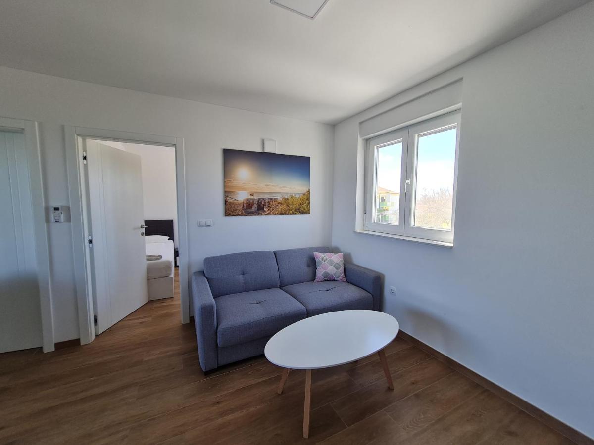 Apartmani Adria Нин Екстериор снимка