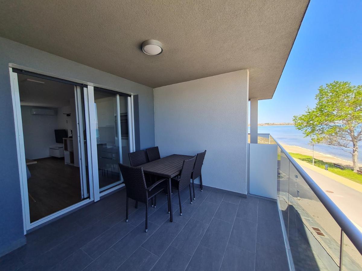 Apartmani Adria Нин Екстериор снимка