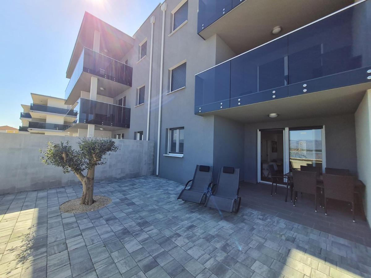 Apartmani Adria Нин Екстериор снимка