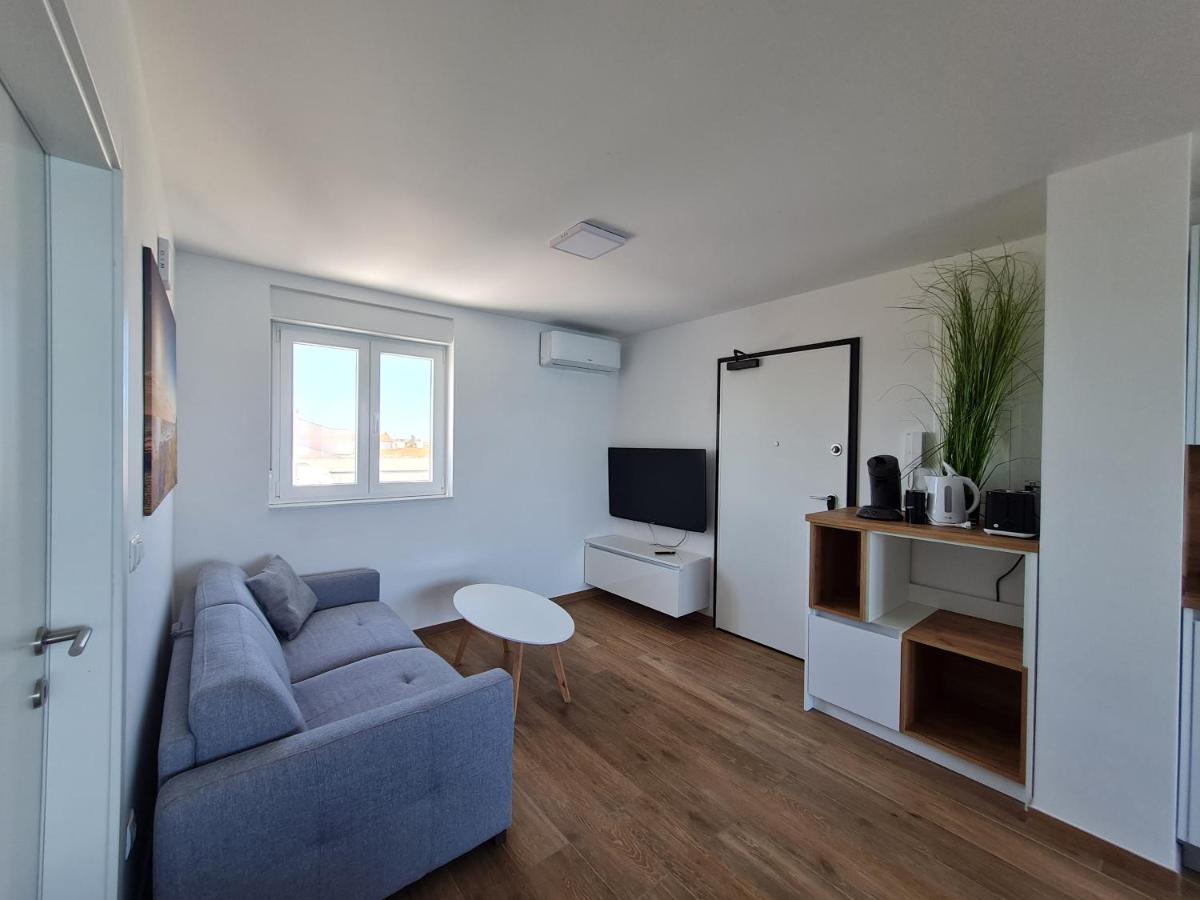 Apartmani Adria Нин Екстериор снимка