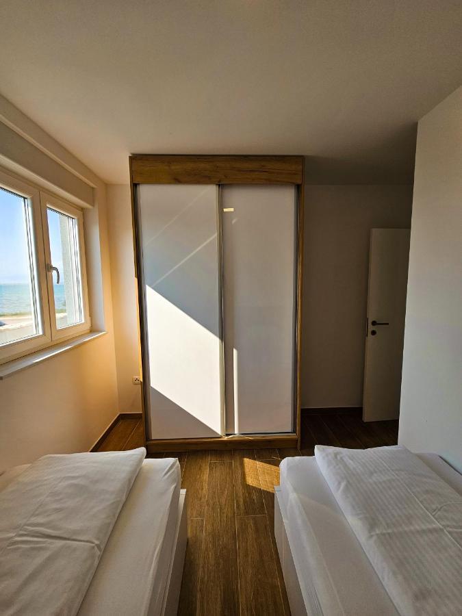 Apartmani Adria Нин Екстериор снимка