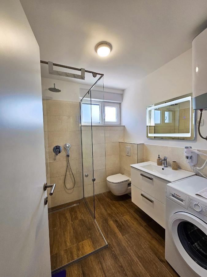 Apartmani Adria Нин Екстериор снимка
